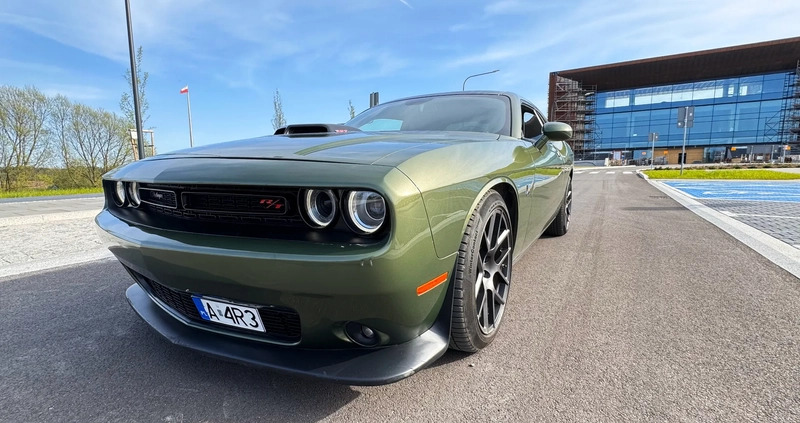 Dodge Challenger cena 179900 przebieg: 93000, rok produkcji 2018 z Wołomin małe 191